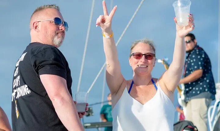 All inclusive fun! Music, boat tour, snorkel, open bar & lunch