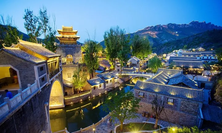 Forbidden City Tour with Night View of Simatai and Gubei Water Town from Beijing