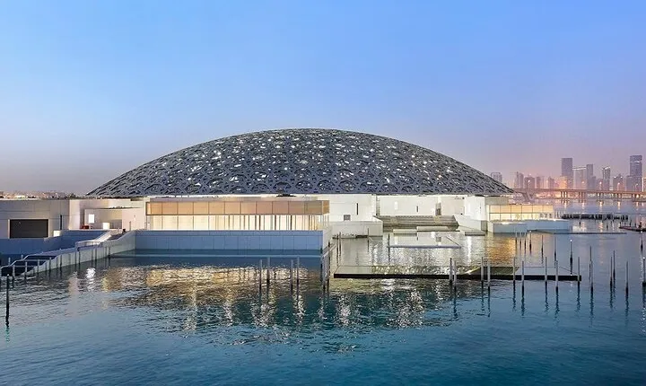 From Dubai: Abu Dhabi Premium Full-Day Sightseeing Tour & Louvre