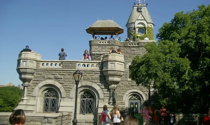 NYC Upper West Side Self Guided Walking Tour Scavenger Hunt