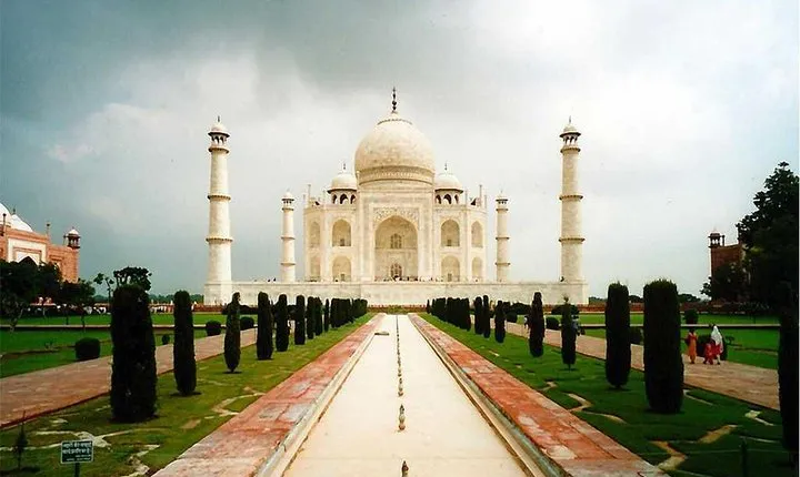 Taj Mahal and Agra Same Day return Trip from Jaipur
