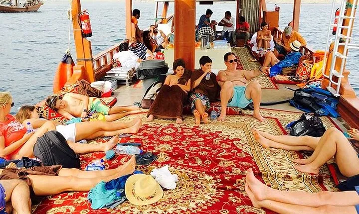 Khasab Dhow cruise-Half day with summing, dolphin watching