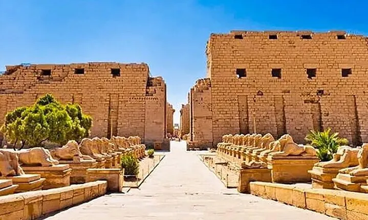 Luxor private full day tour east and west bank temples & tombs