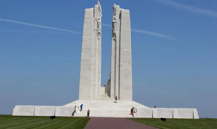 Private Round Trip Transfer to Vimy Ridge from Arras 