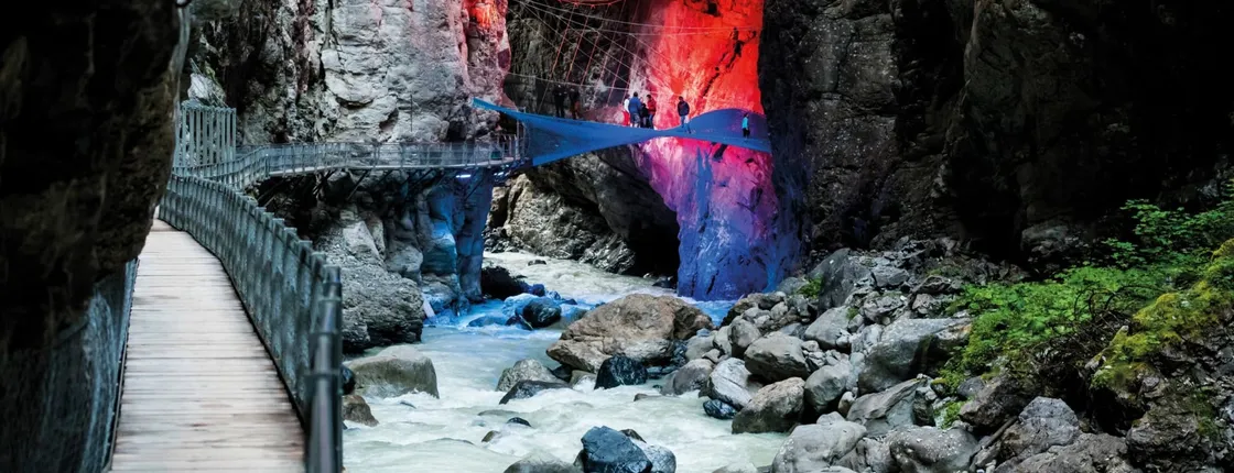 Tour of Glacier Canyon Grindelwald