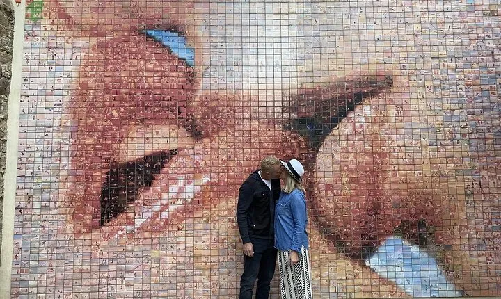 Barcelona VIP Private Tour: Sagrada Familia, Park Güell & Pedrera