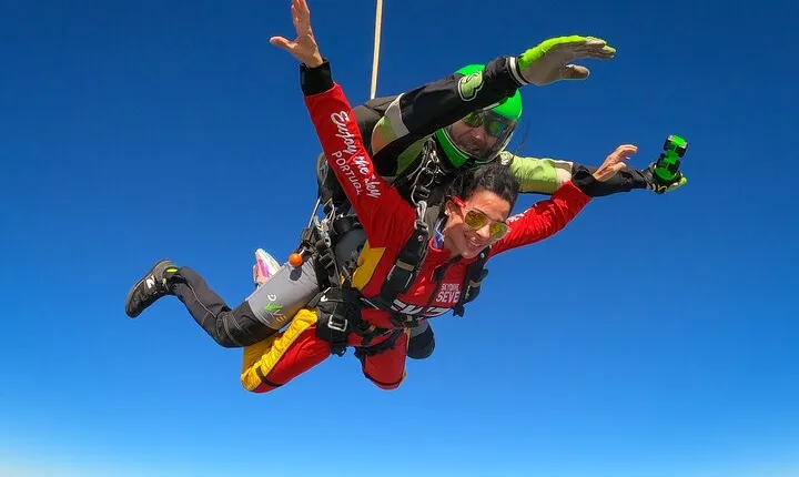Tandem Skydiving Algarve from 15.000ft — 5000m