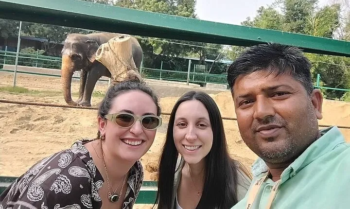 Taj Mahal, Agra Fort & Elephant Rescue Sanctuary Private Day Trip