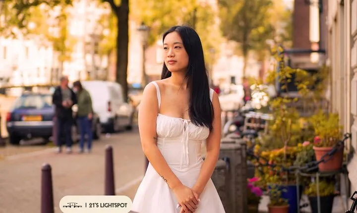 Amsterdam Canal Photoshoot with Private Photographer