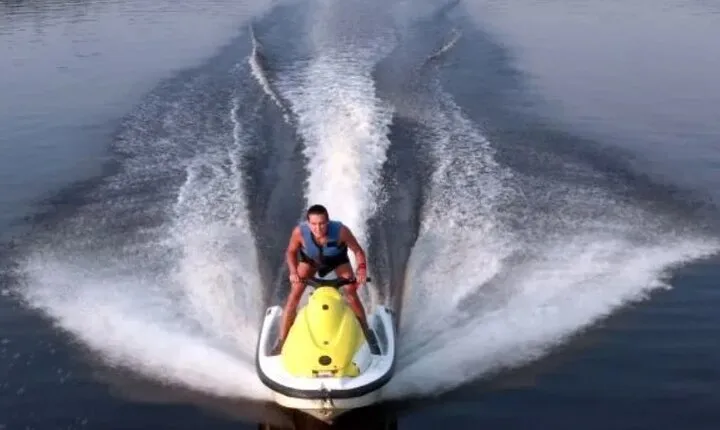 Drive Jet Ski Around Dallas Lakes