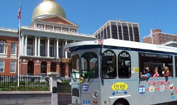 1 or 2 Day Hop-On Hop-Off Trolley Tour of Boston With 20+ Stops