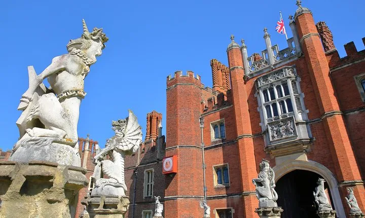 Private Car Tour - Hampton Court Palace