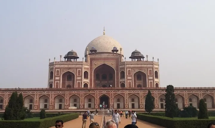 Old Delhi and New Delhi Two days Guided Tour 