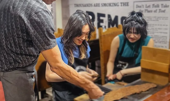 Roll Your Own Cigar in Miami