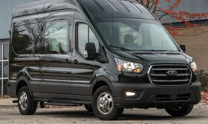 Private Bus or Limo Transfer Orlando Airport to Theme Park Hotels