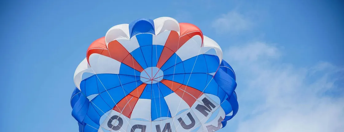Parasailing in Dénia