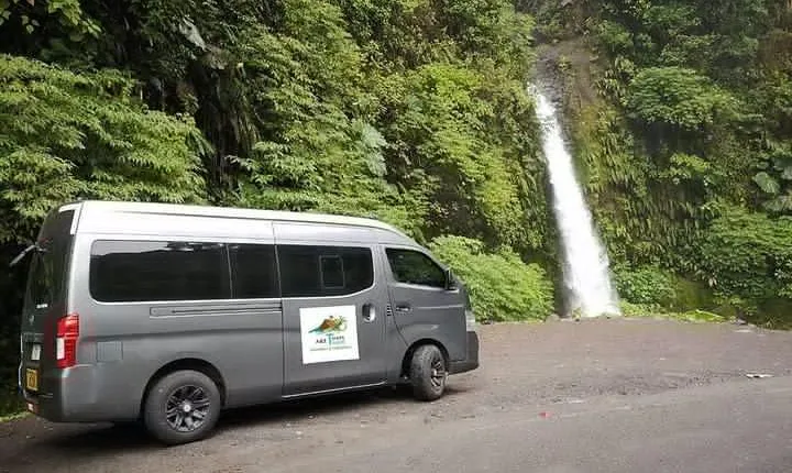 Private Transfer from San Jose Airport to Uvita or Dominical