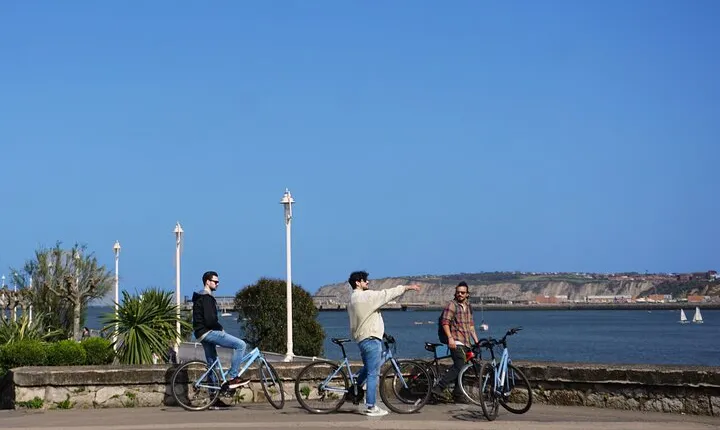 Self Guided Bike Tour in Getxo (Scenic Bilbao's Seaside)