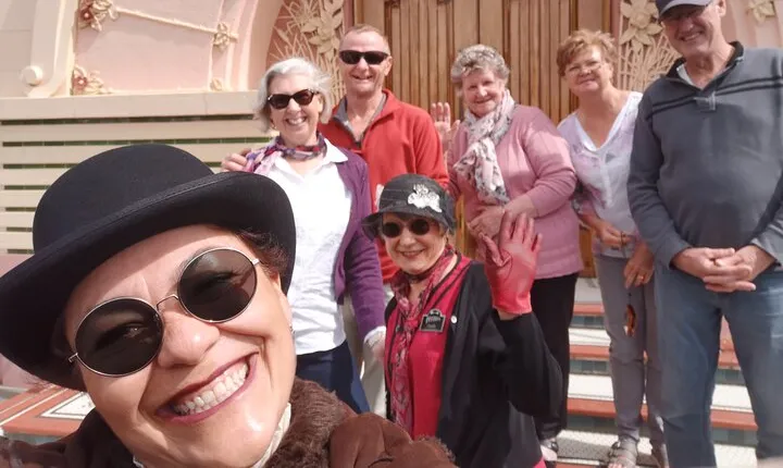 Napier Highlights Plus: Art Deco, Murals & Coastal Discovery