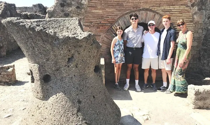 Pompeii and Herculaneum Private Tour with Native Guide and Skip the Line Tickets