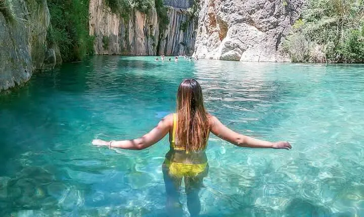 Valencia: Montanejos Hot Spring & Girlfriend Waterfall, with food