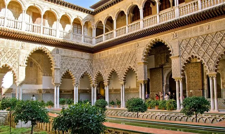 3-hour Seville Cathedral and Alcazar Skip-the-Line Combo Tour