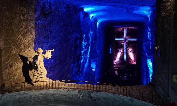 Zipaquirá Salt Cathedral: An architectural wonder.