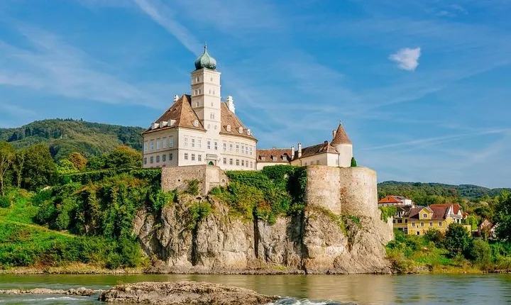 Full-Day Private Trip from Vienna to Wachau Valley