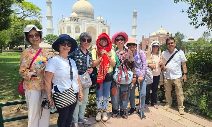 Private Taj Mahal and Agra Day Tour From Delhi