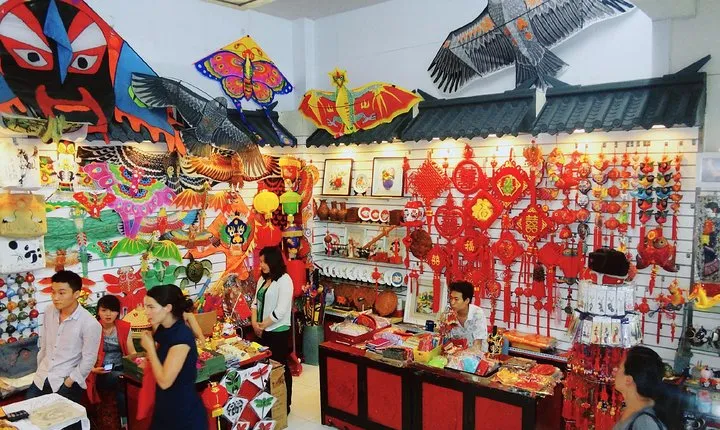 Private Beijing Shopping and Culture Day Tour including Panjiayuan Market