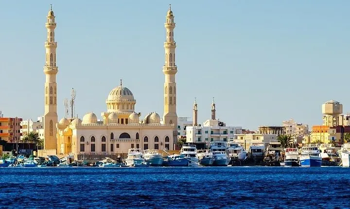 Discover Huyrghada Private City Tour & Handicrafts In Hurghada