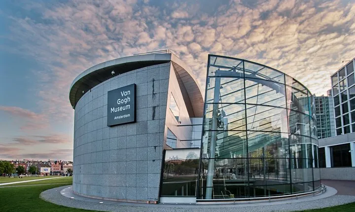 Van Gogh Museum Skip-the-Line Guided Tour