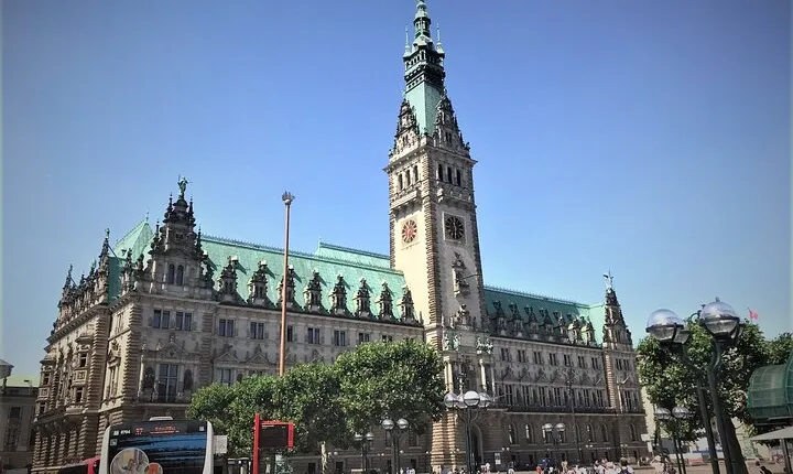 Sightseeing Tour - Free Tour - Historic Center-Hamburg On Foot