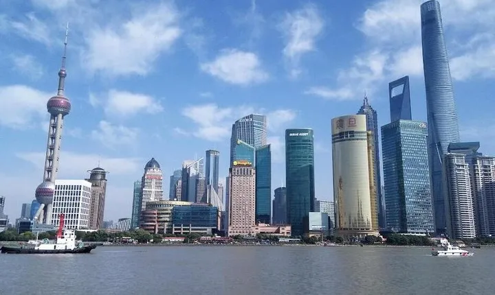 Shanghai Private Day Tour: Ancient Water Town and Huangpu River Cruise