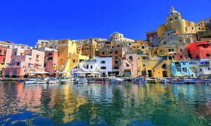 Procida Island Boat Tour from Sorrento or Naples