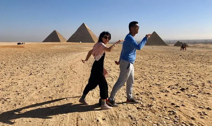 Private Cairo Best tour Pyramids ,Museum, Old Cairo and bazaar