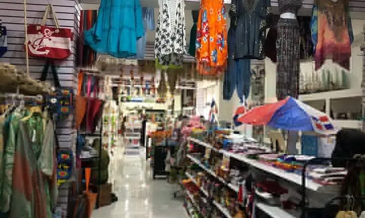 Souvenir shopping in Punta Cana