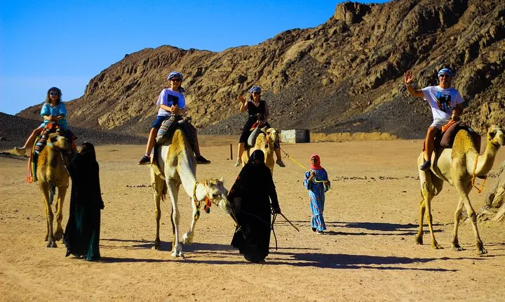 Hurghada Sunset Desert Experience, Bedouin Village & Mandi Dinner