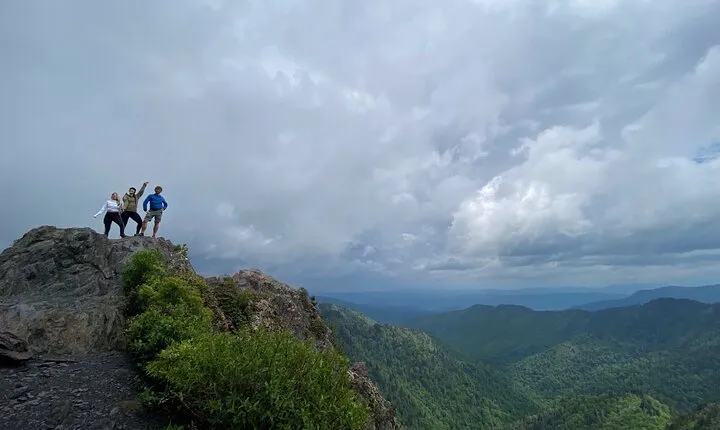 Full Day Hike to Charlies Bunion on the Appalachian Trail
