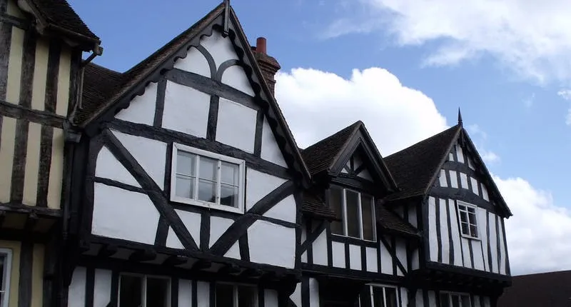 Warwickshire and Stratford-Upon-Avon self-guided audio tours