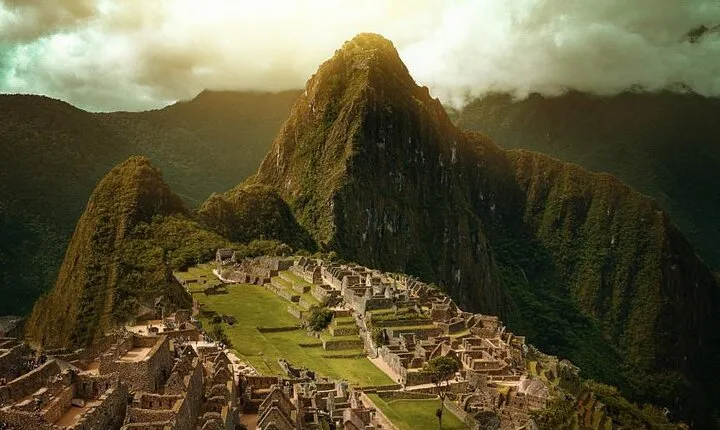 Machu Picchu 2 days Tour by Train
