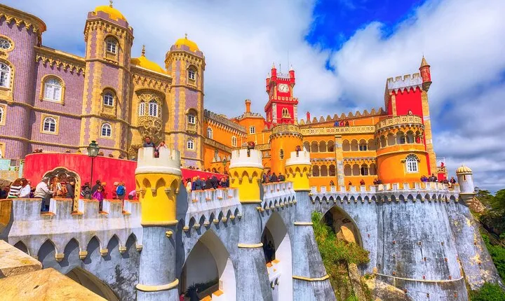 Small group tour to Sintra, Pena Palace, pass by Regaleira, Cabo Roca, Cascais
