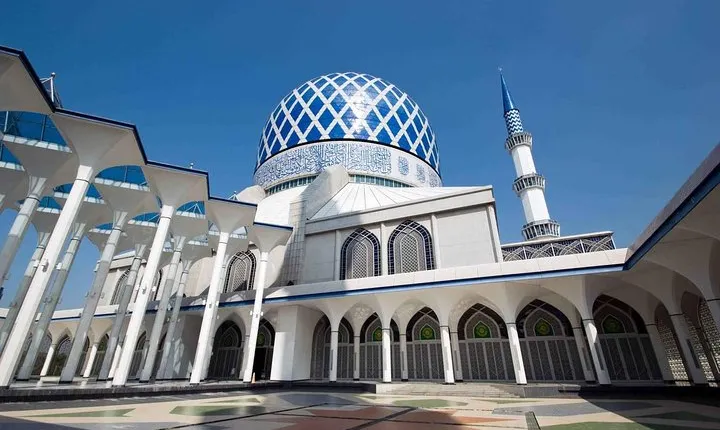 Batu Caves And Blue Mosque Tour