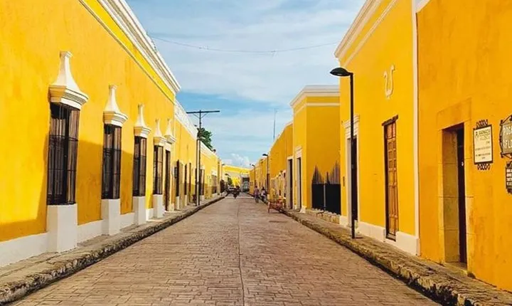 The Best of Izamal Walking Tour