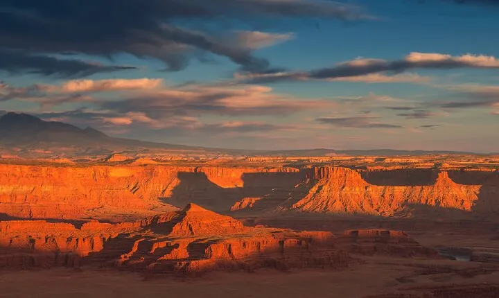 Canyon Country Sunset Helicopter Tour - 60 minutes