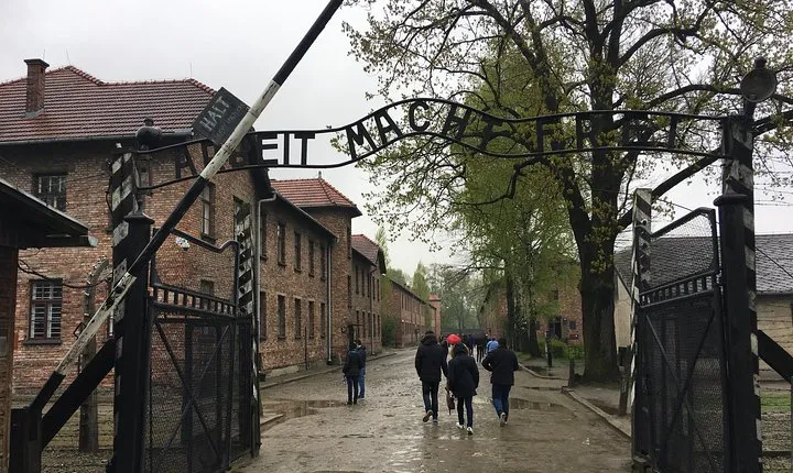 Private Guided Tour Prague to Auschwitz Birkenau with Transfers
