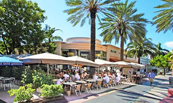 Private Audio Guided Walking Tour in Miami
