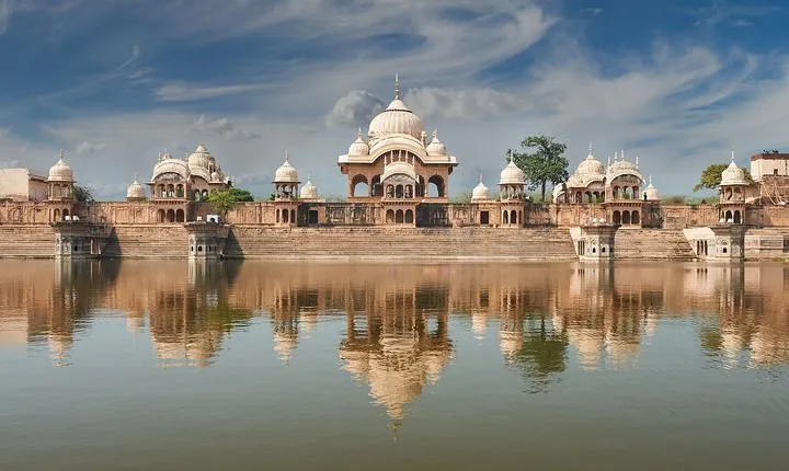 Spiritual Trails of Vrindavan (2 Hours Guided Temples Walking Tour)