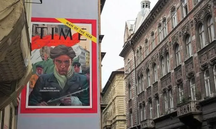 Communist History Evening Walking Tour of Budapest