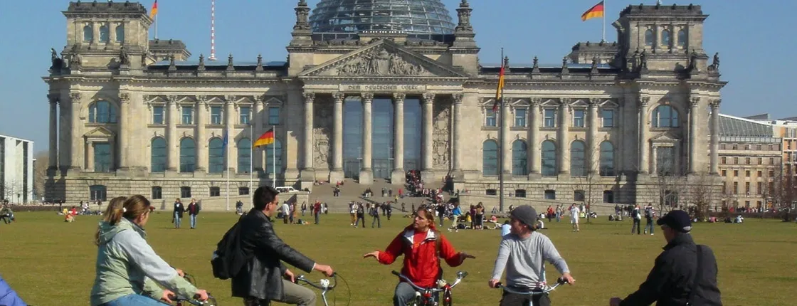 Berlin city tour by bike